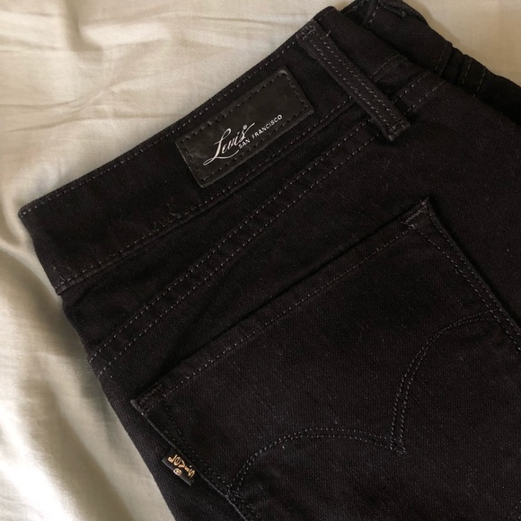 Levi’s black Bold Curve - Picture 2 of 3